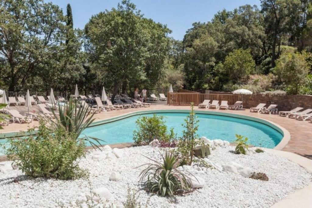 Les Restanques Maison 14 Chenes Grimaud Eksteriør billede